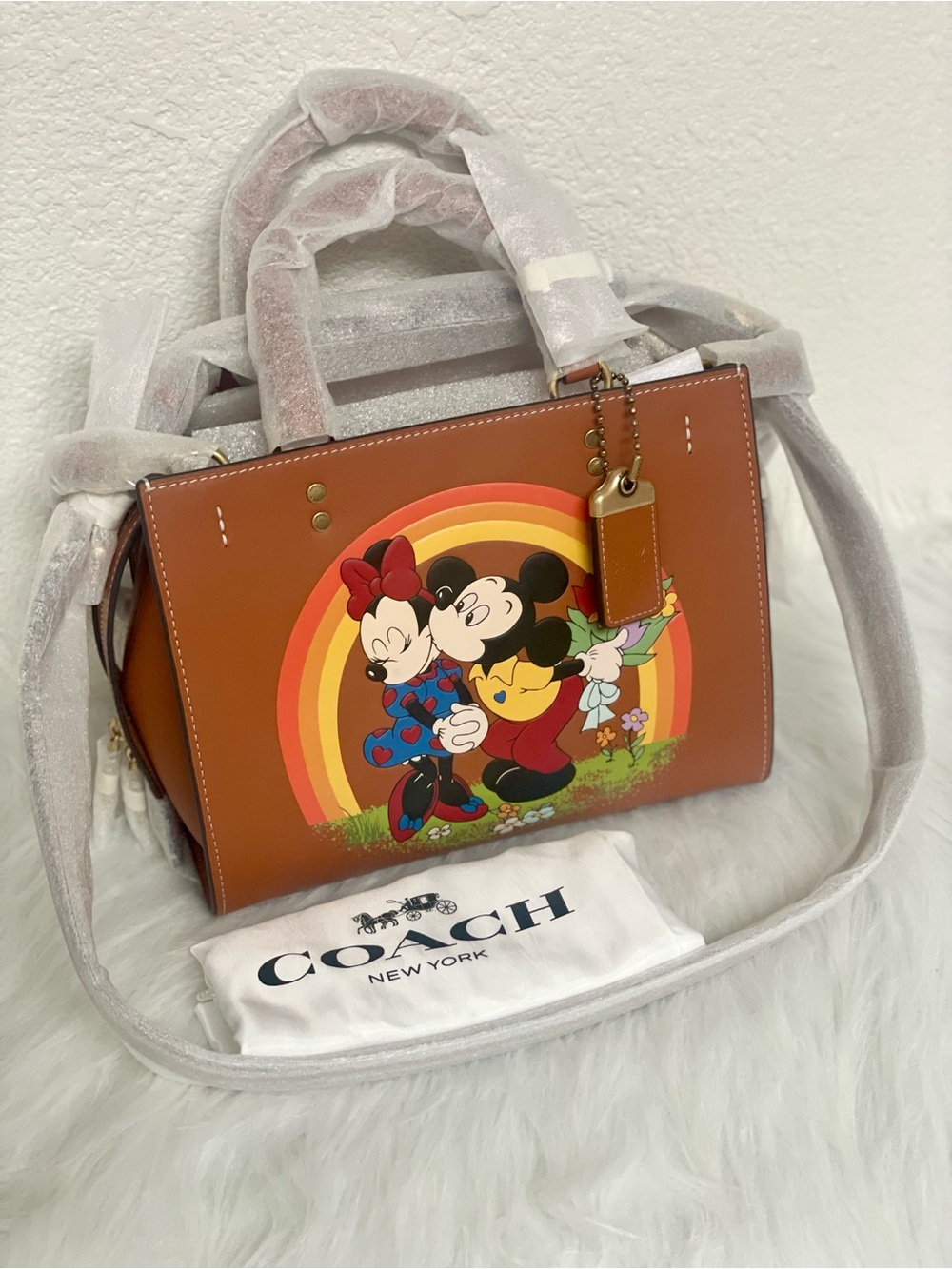NWT Coach Disney X Coach Rogue Bag 25With Mickey Mouse And Minnie Mouse - Picture 3 of 15